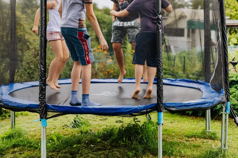Co można zyskać dzięki treningom na trampolinie?